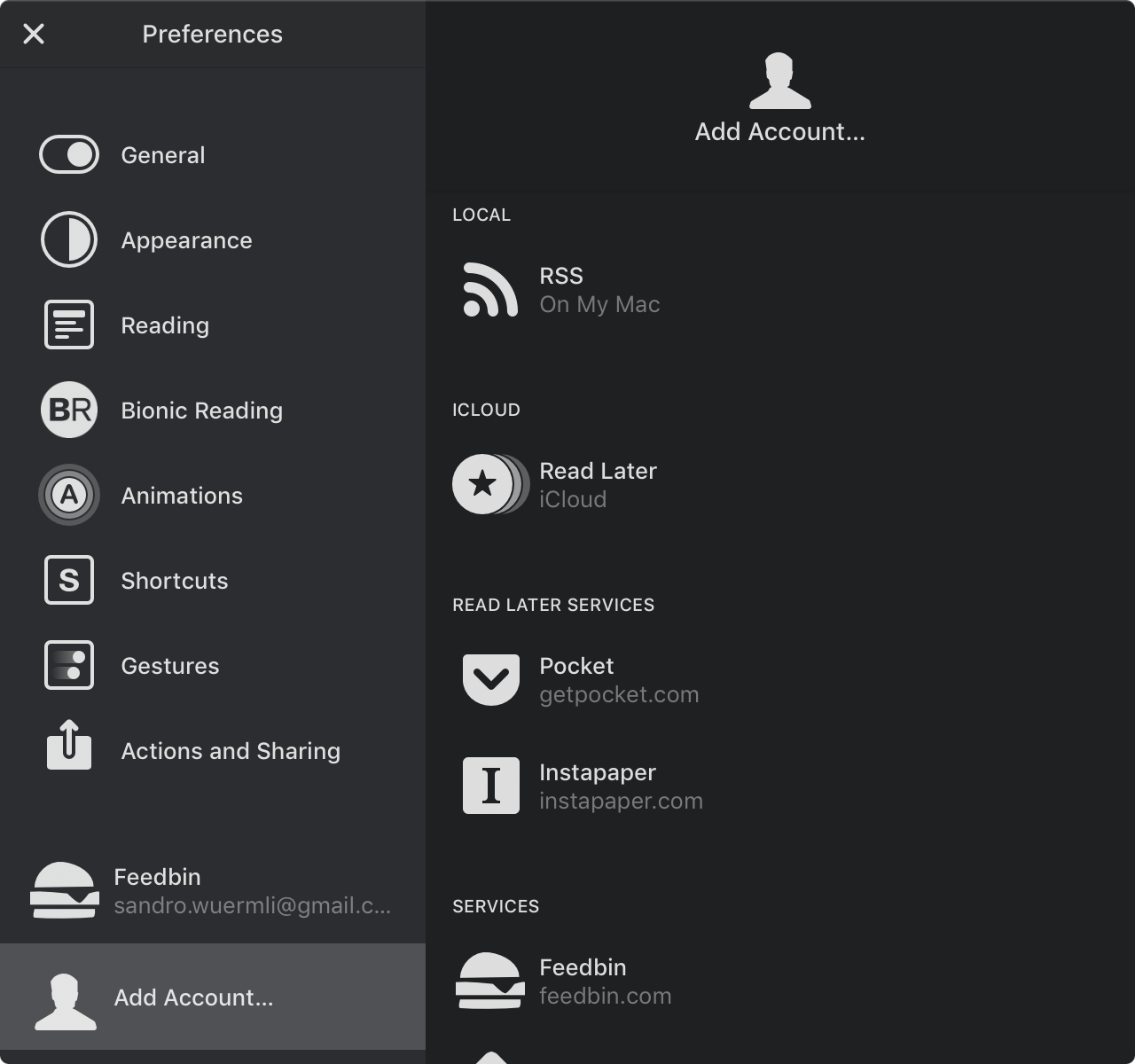 Benutzeroberfläche der App Reeder 4 welche die Optionen zum Einrichten von Accounts in den Einstellungen anzeigt.